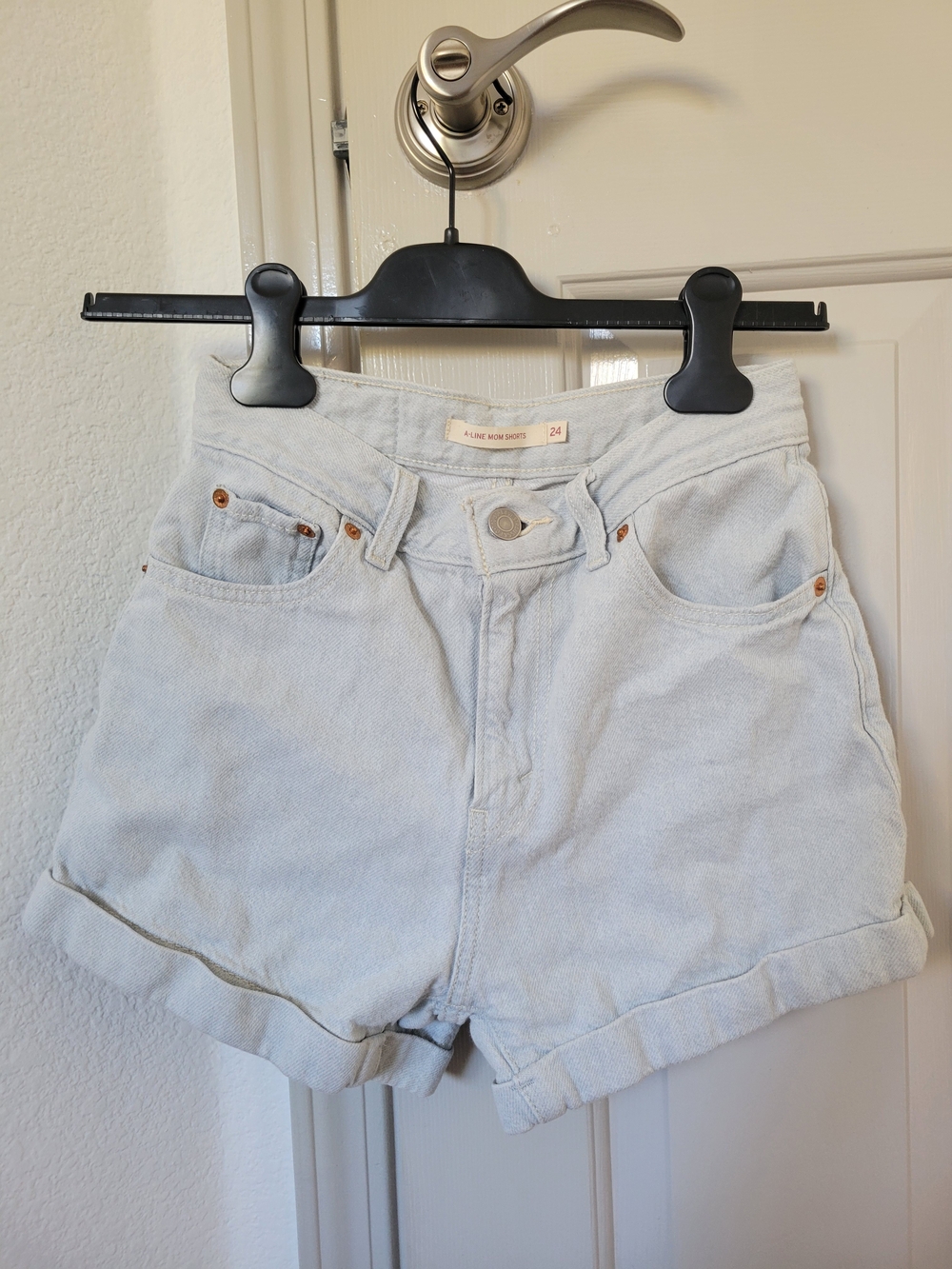 Levi Strauss A-Line Mom High Waist Light Wash Denim Shorts - 24